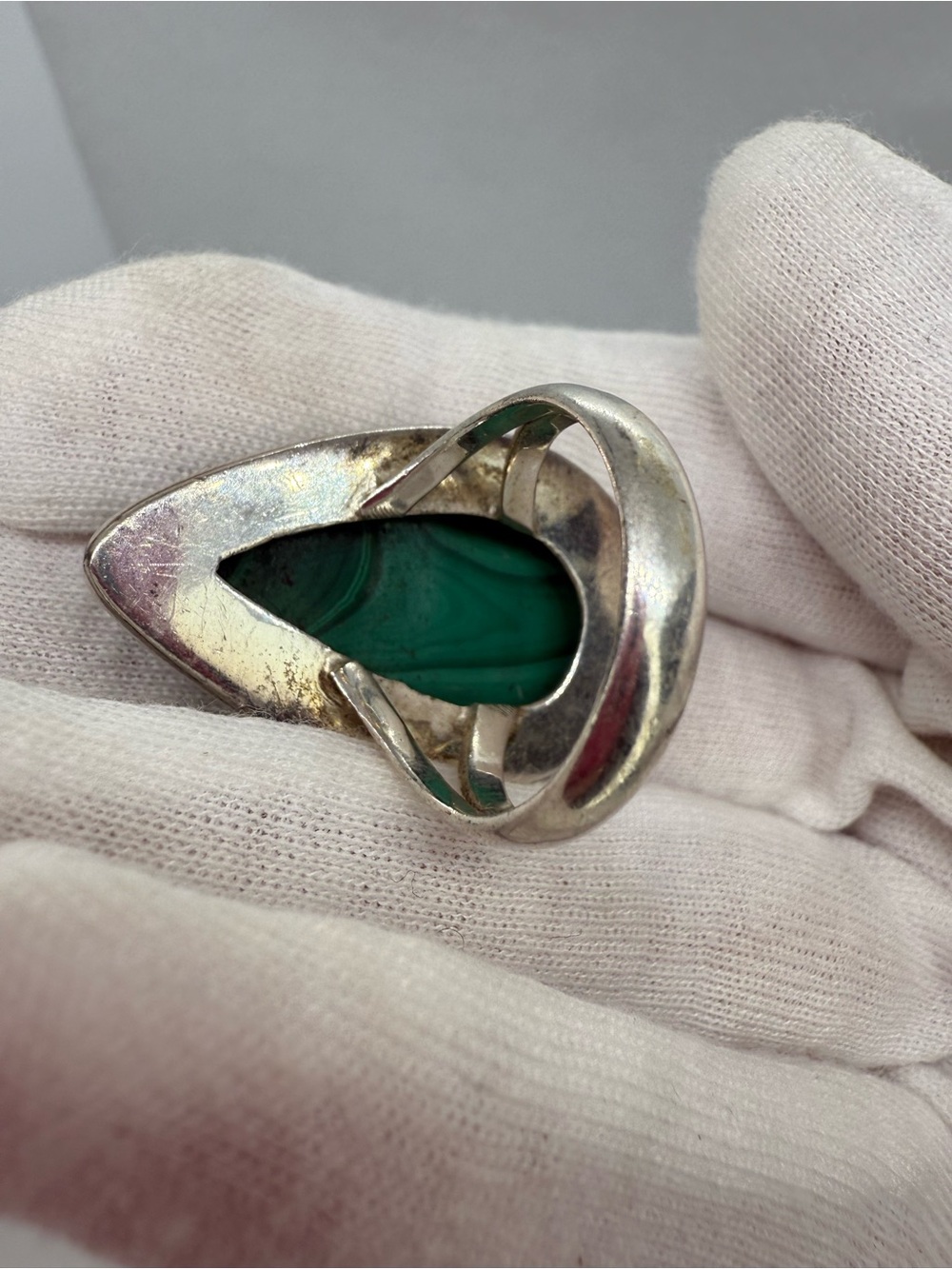Southwestern Vintage Sterling Silver Malachite Statement Ring - Size 9 - Picture 14 of 16